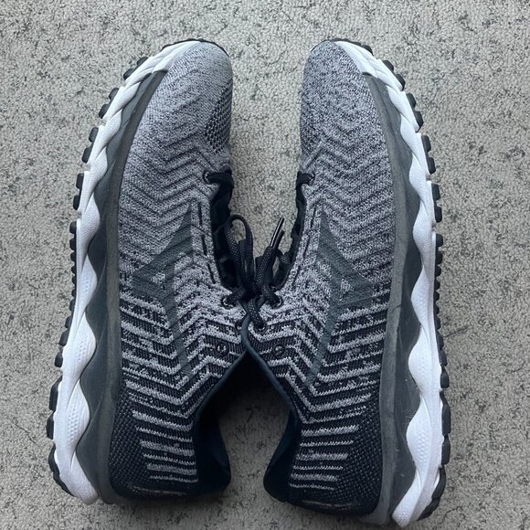 Rarely Used Mizuno Wave Sky 3 Running Shoes Size 11.5 - Picture 2 of 4